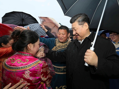习近平登上黑瞎子岛 探望赫哲族群众 - 社会热门 - 亚洲必赢