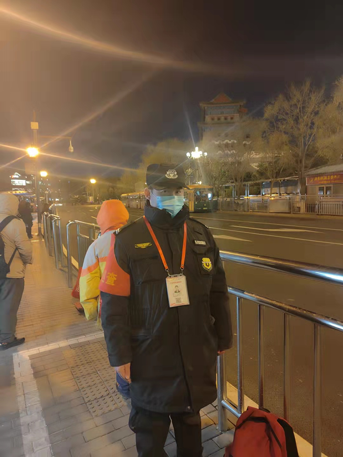 平安春节  谢谢有你——致敬坚守在岗位上的保安员们 - 公司新闻 - 亚洲必赢