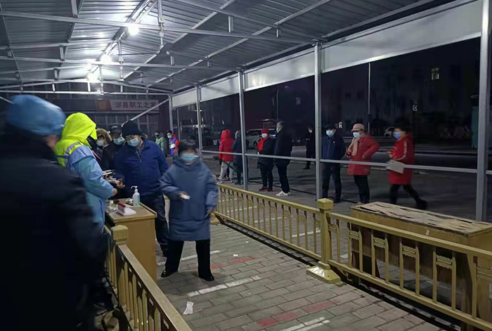 平安春节  谢谢有你——致敬坚守在岗位上的保安员们 - 公司新闻 - 亚洲必赢